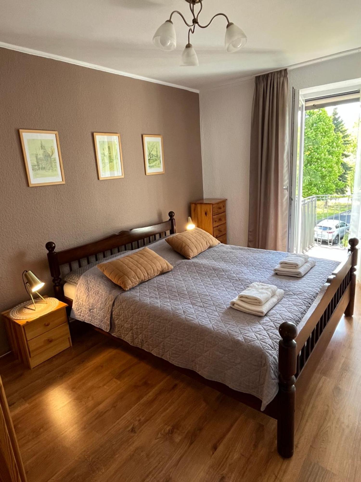 Sweet Home Cieplice Mountain View Apartament By The Main Park And Thermal Pools Jelenia Gora Luaran gambar